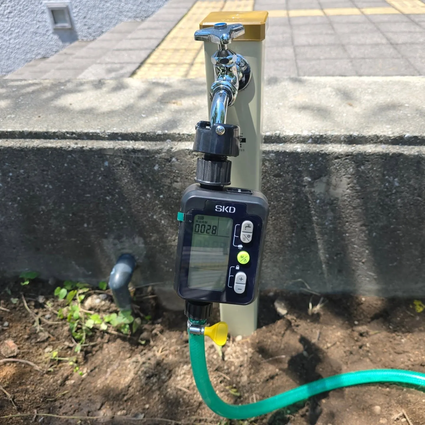 電磁板の故障で新しく水道工事して欲しいと依頼があり工事して来...