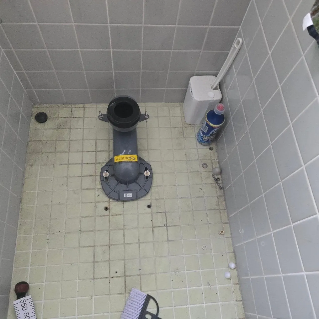 先日トイレリフォームの以来があり、便器を新しく交換して来まし...